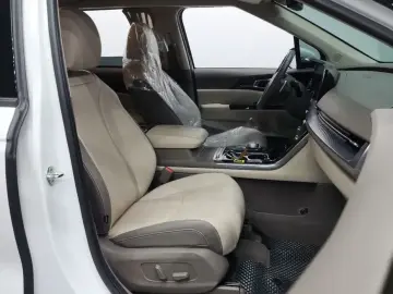 2021 Kia Carnival с пробегом 35 057 км