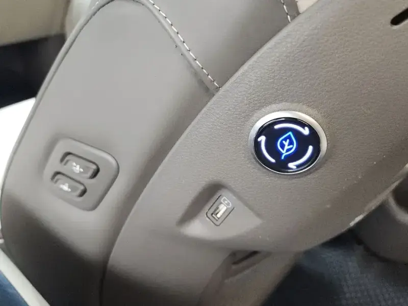 2021 Kia Carnival с пробегом 35 057 км