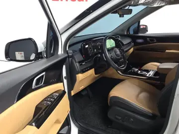 2022 Kia Carnival с пробегом 54 733 км