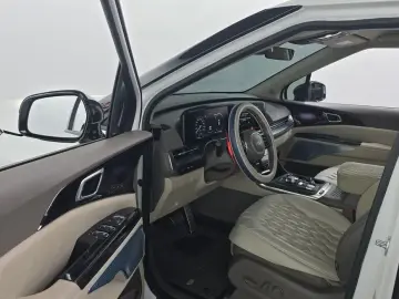 2022 Kia Carnival с пробегом 48 833 км