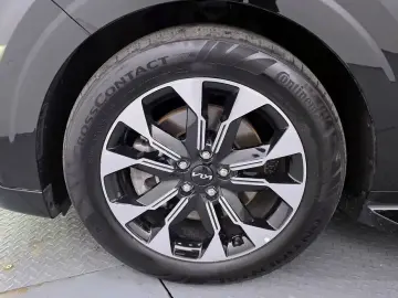 2023 Kia Carnival с пробегом 93 997 км
