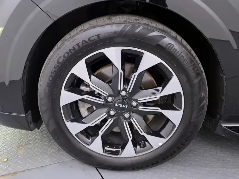 2023 Kia Carnival с пробегом 93 997 км