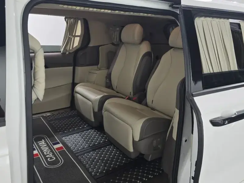 2022 Kia Carnival с пробегом 48 833 км
