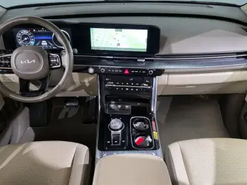 2023 Kia Carnival с пробегом 93 997 км
