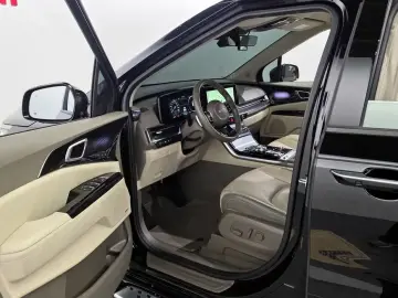 2023 Kia Carnival с пробегом 93 997 км