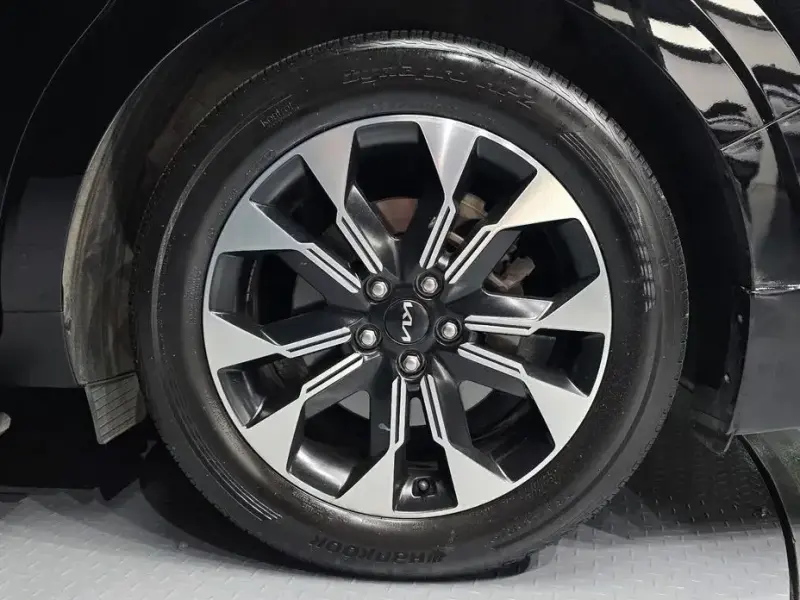 2022 Kia Carnival с пробегом 130 171 км