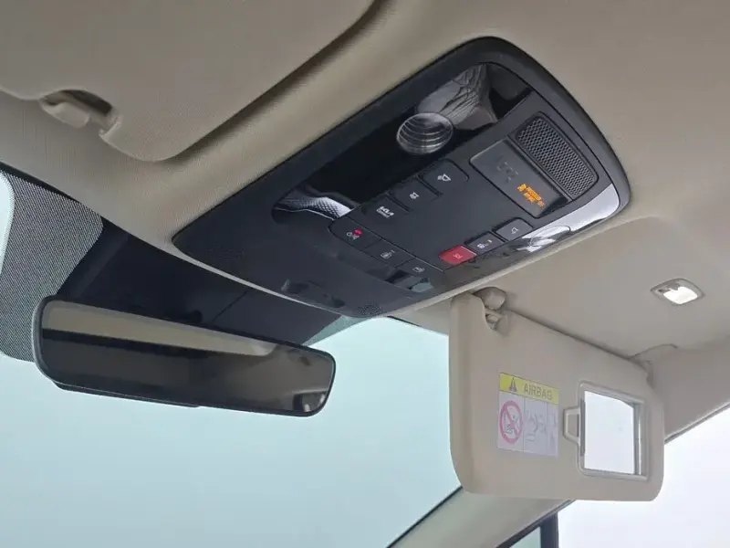 2022 Kia Carnival с пробегом 48 833 км