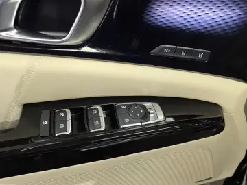 2023 Kia Carnival с пробегом 93 997 км