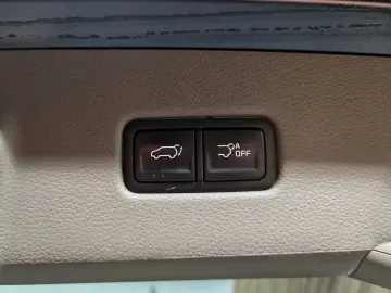 2023 Kia Carnival с пробегом 93 997 км