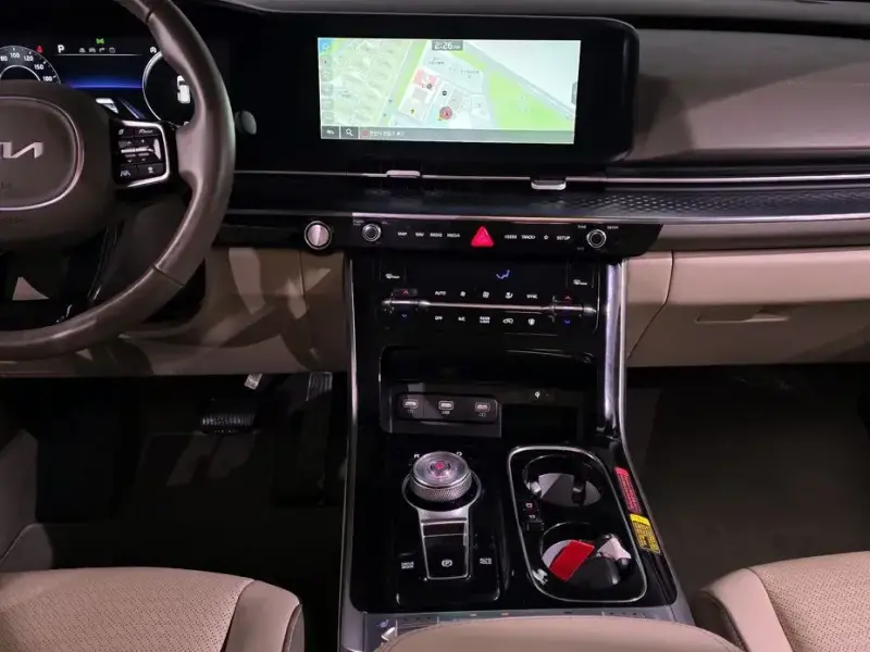2023 Kia Carnival с пробегом 93 997 км