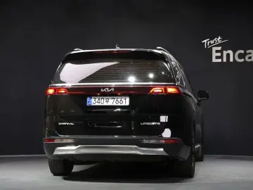 2022 Kia Carnival с пробегом 72 331 км