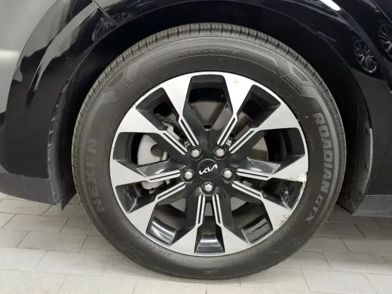 2022 Kia Carnival с пробегом 72 331 км