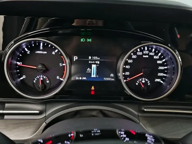 2022 Kia Carnival с пробегом 72 331 км