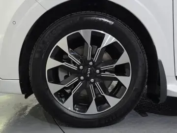 2023 Kia Carnival с пробегом 145 277 км