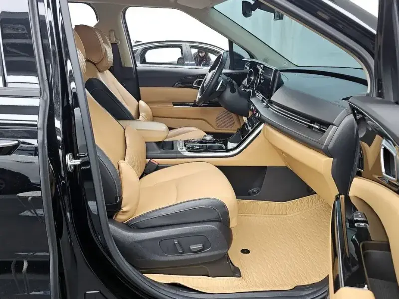 2022 Kia Carnival с пробегом 72 331 км