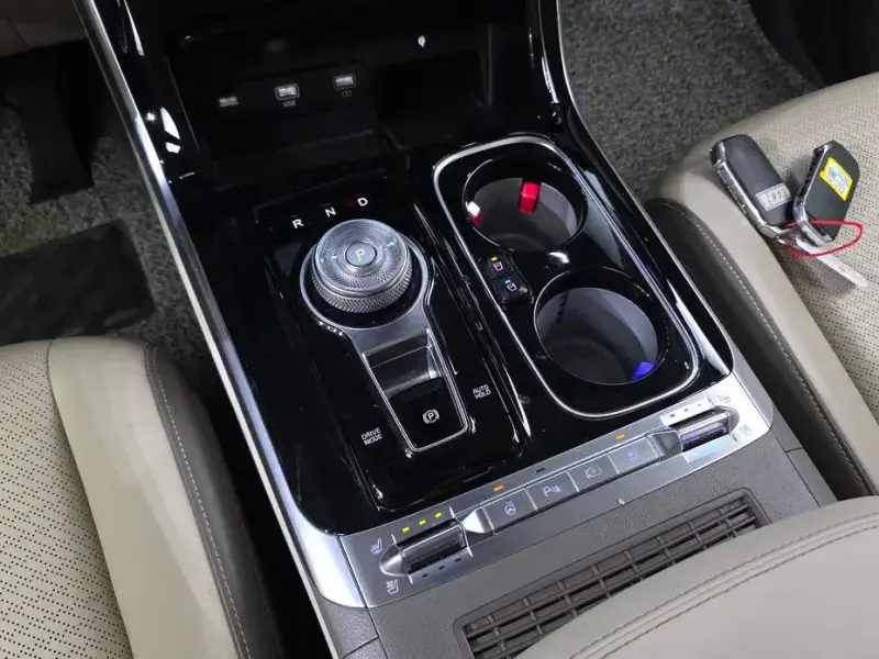 2023 Kia Carnival с пробегом 145 277 км