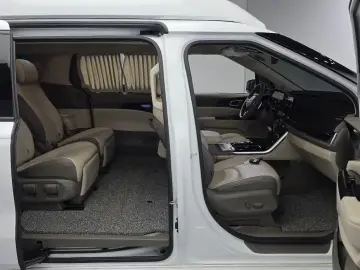 2023 Kia Carnival с пробегом 145 277 км