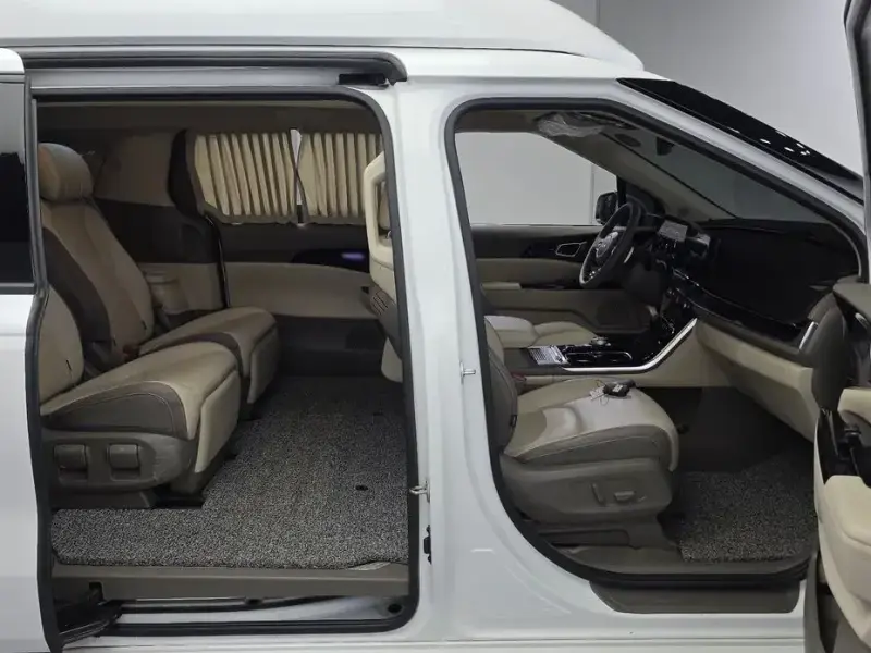 2023 Kia Carnival с пробегом 145 277 км