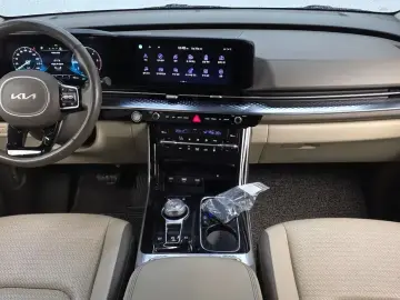 2022 Kia Carnival с пробегом 133 337 км