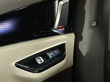 2021 Kia Carnival с пробегом 47 411 км
