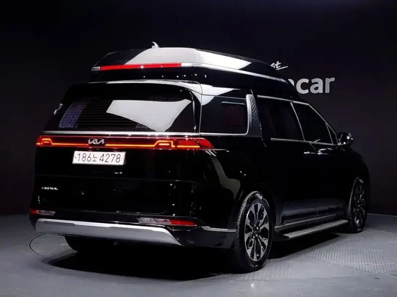 2021 Kia Carnival с пробегом 52 176 км