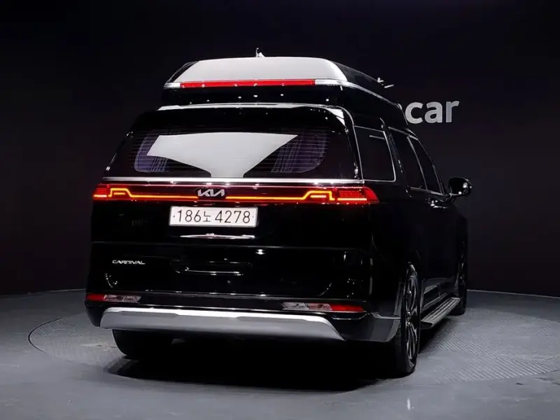 2021 Kia Carnival с пробегом 52 176 км
