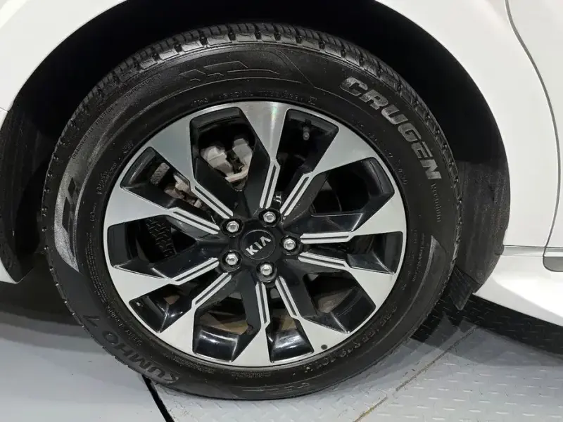2021 Kia Carnival с пробегом 51 728 км