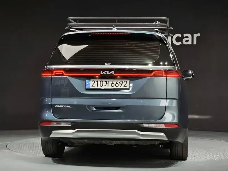 2023 Kia Carnival с пробегом 52 480 км
