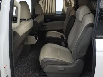 2022 Kia Carnival с пробегом 133 337 км