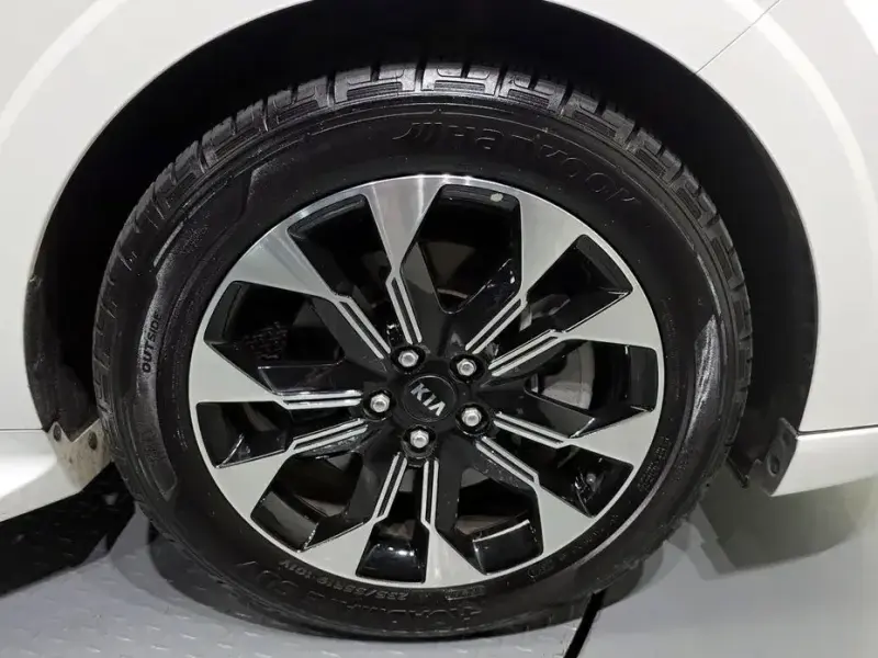 2021 Kia Carnival с пробегом 51 728 км