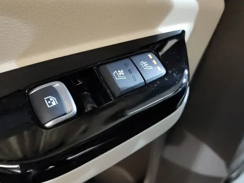 2021 Kia Carnival с пробегом 52 176 км