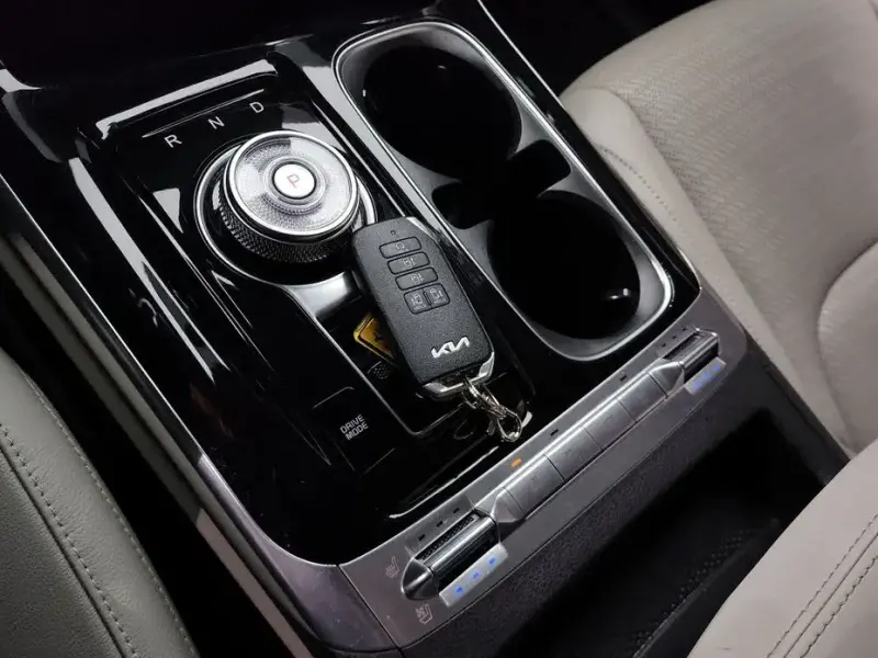 2022 Kia Carnival с пробегом 51 613 км