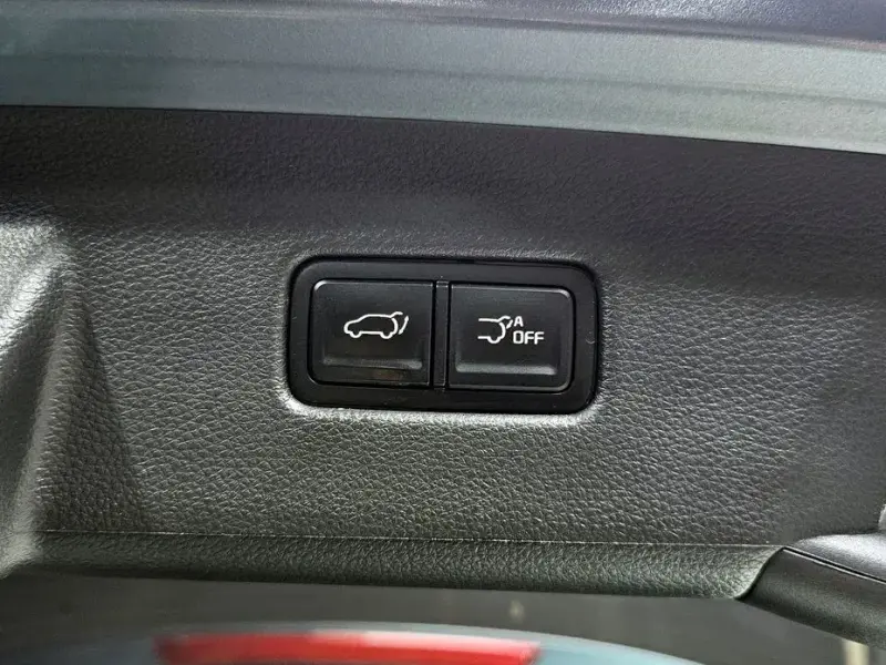 2023 Kia Carnival с пробегом 52 480 км