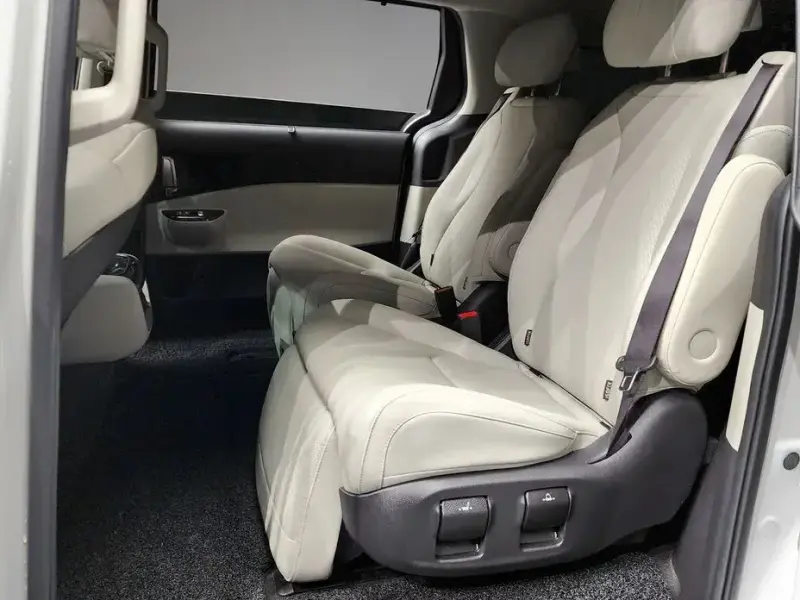 2022 Kia Carnival с пробегом 51 613 км