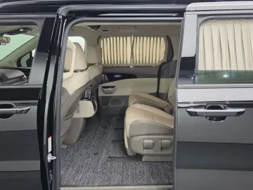 2022 Kia Carnival с пробегом 72 007 км