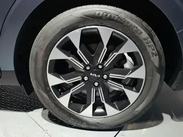 2023 Kia Carnival с пробегом 52 480 км