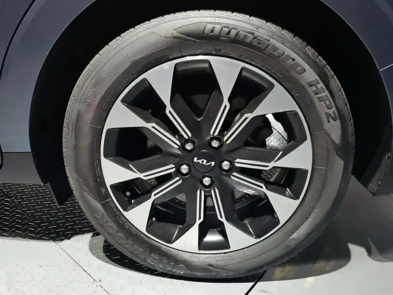 2023 Kia Carnival с пробегом 52 480 км
