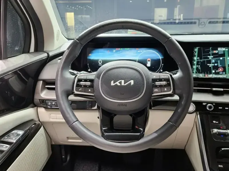 2022 Kia Carnival с пробегом 51 613 км