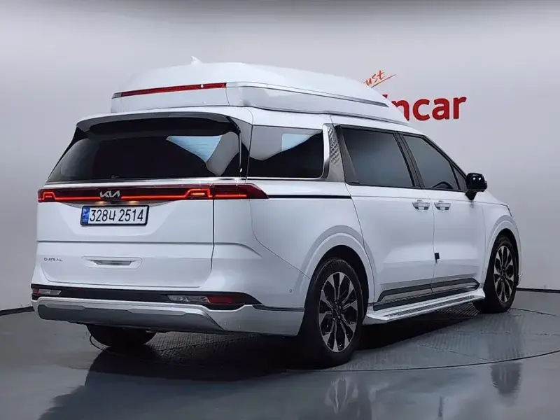2022 Kia Carnival с пробегом 47 939 км
