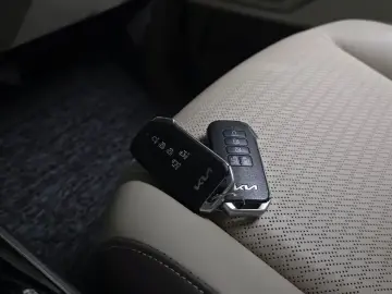2022 Kia Carnival с пробегом 72 007 км
