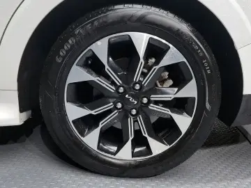 2022 Kia Carnival с пробегом 51 613 км