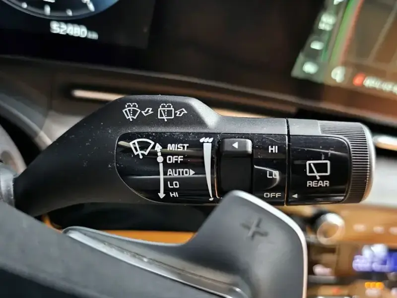 2023 Kia Carnival с пробегом 52 480 км