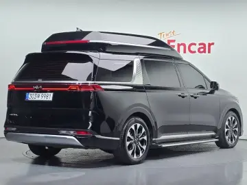 2022 Kia Carnival с пробегом 16 652 км
