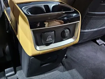 2023 Kia Carnival с пробегом 52 480 км