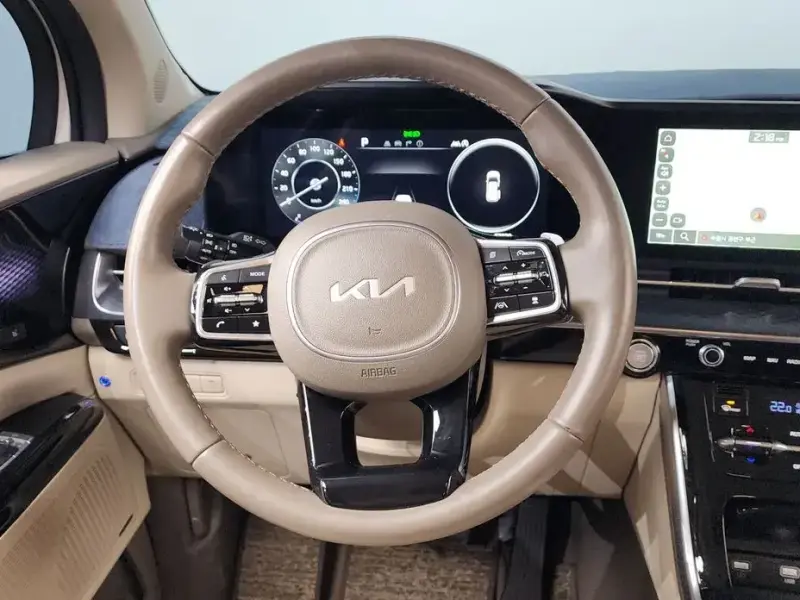 2022 Kia Carnival с пробегом 47 939 км