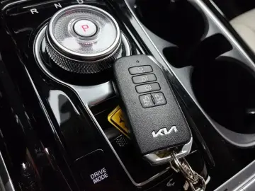 2022 Kia Carnival с пробегом 51 613 км