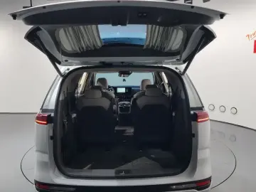 2022 Kia Carnival с пробегом 47 939 км
