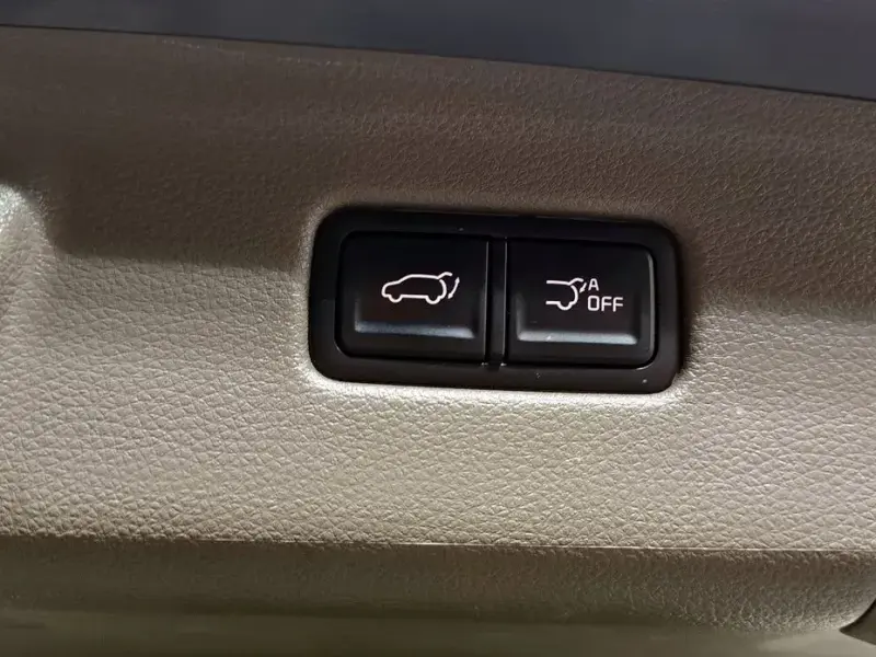 2022 Kia Carnival с пробегом 16 652 км