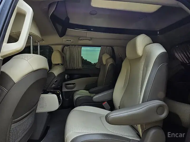 2021 Kia Carnival с пробегом 114 675 км