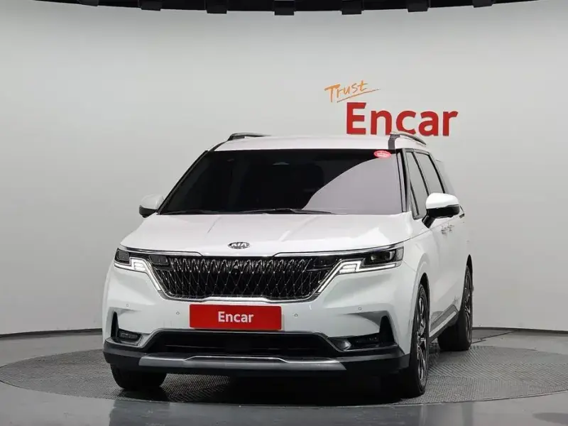 2021 Kia Carnival с пробегом 79 991 км